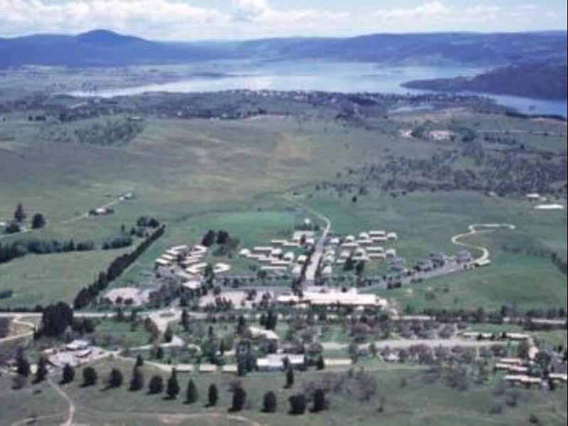 The Station Hotel Jindabyne Buitenkant foto